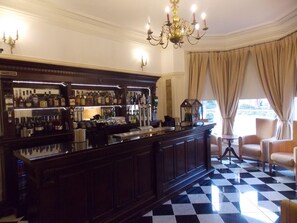 Bar (en el alojamiento)