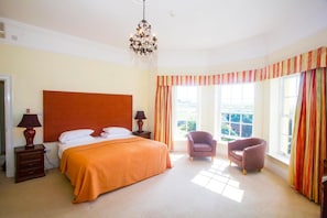 Blackout drapes, iron/ironing board, free WiFi, bed sheets