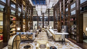 4 間餐廳；供應早餐、午餐和晚餐