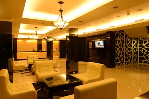 Coin salon dans le hall