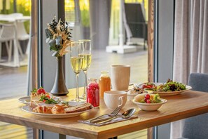 Free daily buffet breakfast  - Hedon SPA & Hotel (Parnu)
