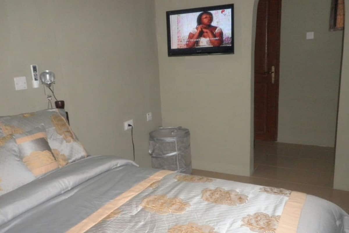 1 bilik tidur, peralatan tempat tidur premium, gebar bulu kapas 