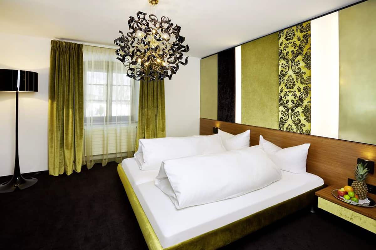 hypo-allergenic bedding, individually decorated, individually furnished