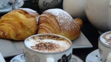 Petit déjeuner préparé sur commande (3 EUR par personne)