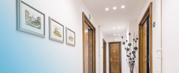 Pintu masuk interior