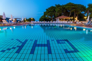 Seasonal outdoor pool, open 7:30 AM to 7:00 PM, free pool cabanas - Keri Village & Spa by Zante Plaza - Adults Only - All inclusive (Zakynthos)