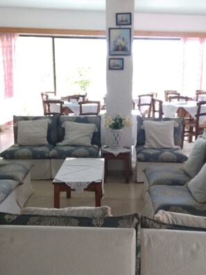 บริเวณนั่งเล่นที่ล็อบบี้