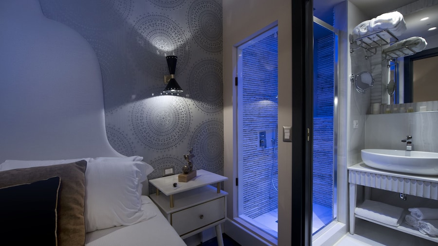 HT6 Boutique Hotel