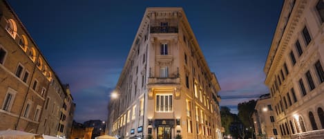 Fachada de la propiedad