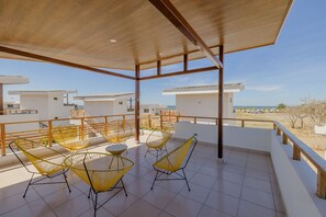 Design House, 1 Double Bed, Beach View | Terrace/patio