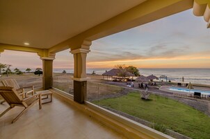 Deluxe Double Room, Ocean View | Balcony