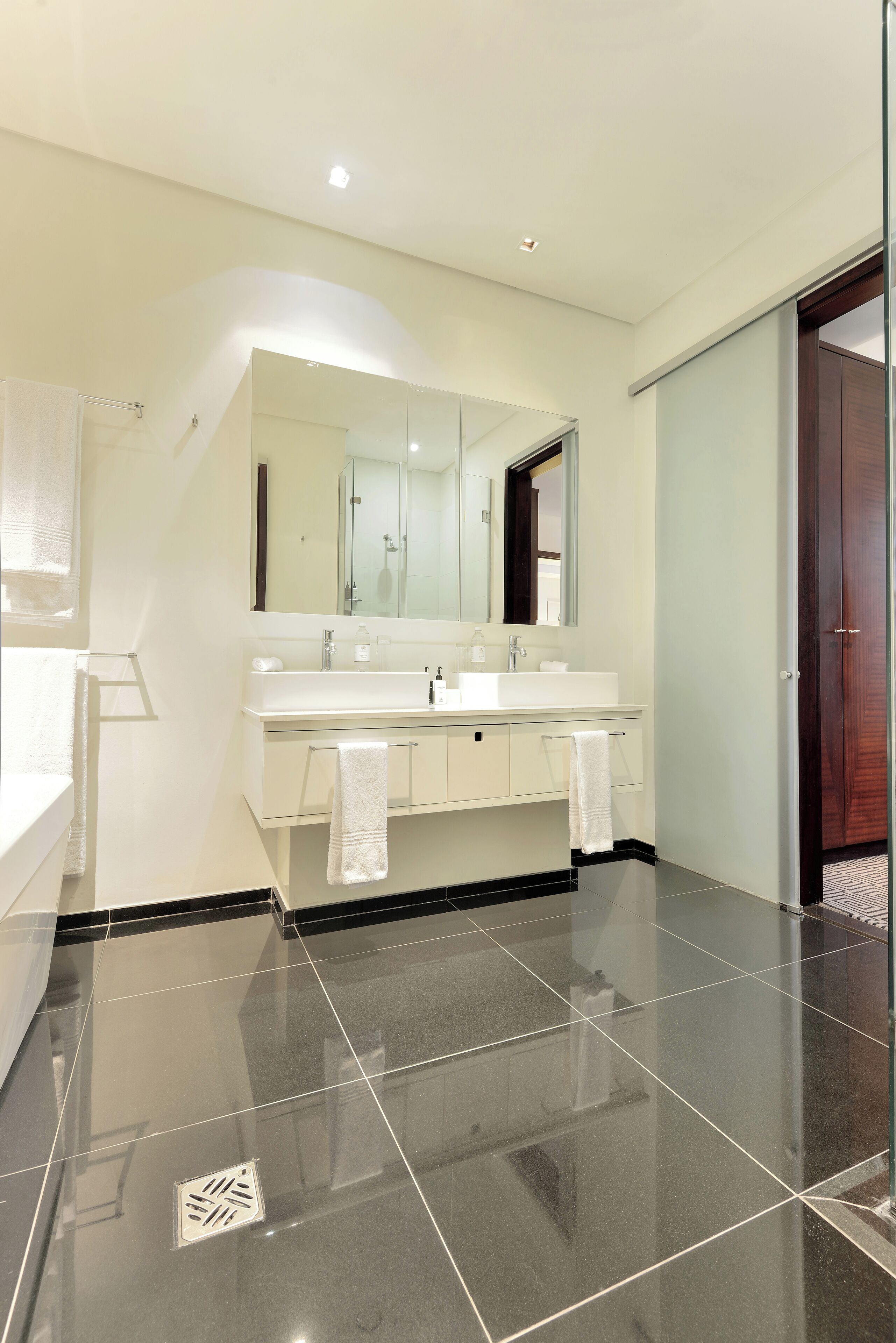 Suite, 2 Bedrooms | Bathroom
