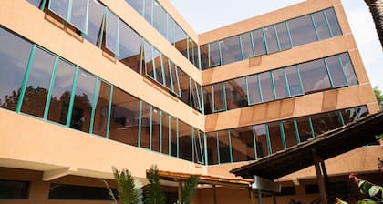 Gorillas City Centre Hotel