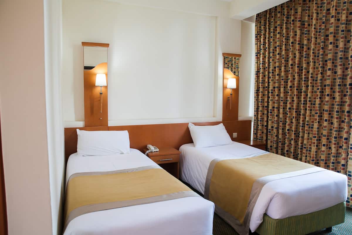 twin room, city view | premium bedding, in-room safe, desk, free wifi