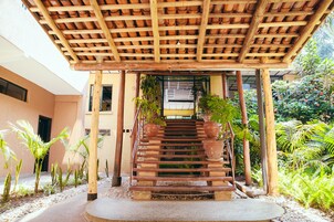 Café da manhã, almoço e jantar; culinária local 