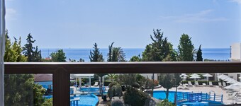 Labranda Miraluna Village