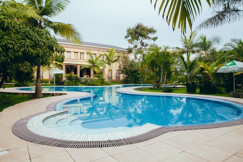 Gorillas Lake Kivu Hotel