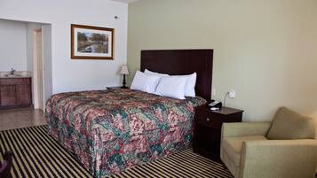 Standard Room, 1 King Bed with Sofa bed | Premium bedding, soundproofing, iron/ironing board, free WiFi