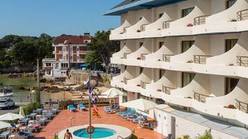 Udendørs pool, liggestole