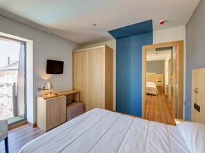 Caja de seguridad en la habitación, escritorio, cunas y wifi gratis 