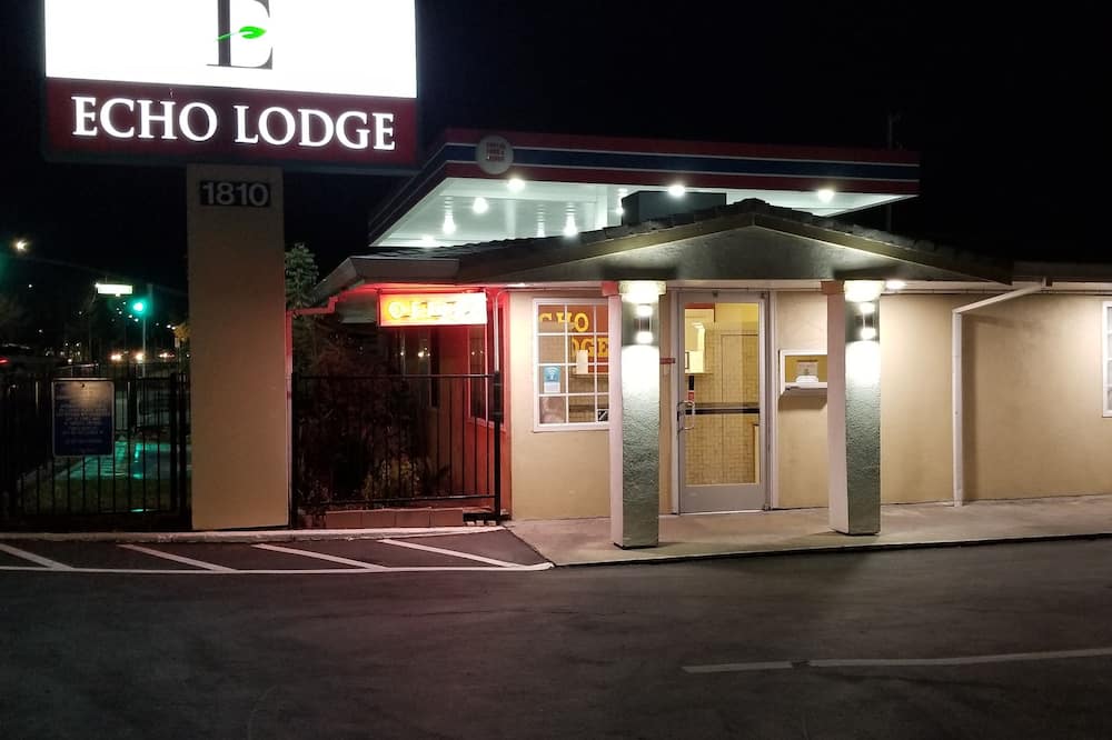 Echo Lodge