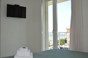 Superior Double or Twin Room | Premium bedding, in-room safe, blackout drapes, soundproofing - Hotel Riva e Mare (Rimini)