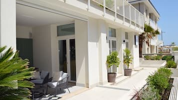 Bagian depan properti