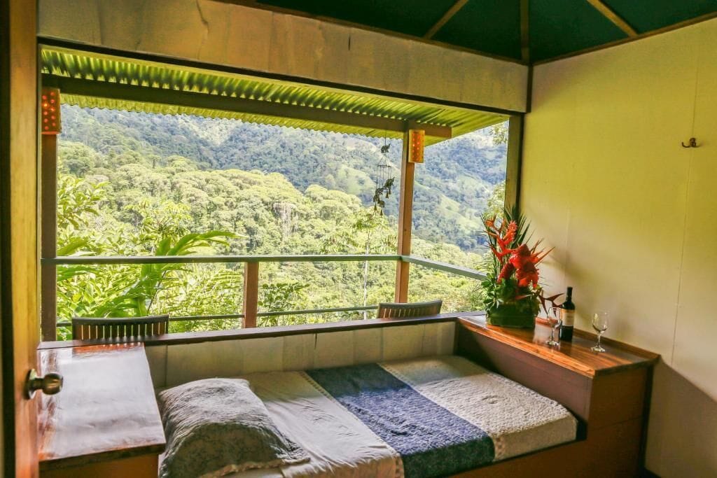 Casita Standard | In-room safe, bed sheets