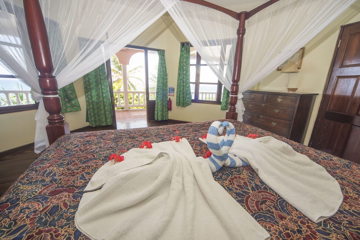 honeymoon double room, 1 king bed, terrace, beach view (grenadine) | premium bedding, in-room safe, desk, free cots/infant beds