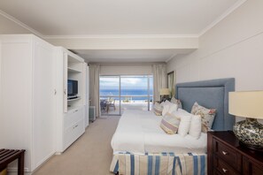 Apartment, 2 Bedrooms | 2 bedrooms, premium bedding, in-room safe, free WiFi