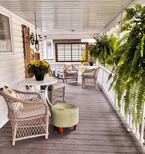 Exterior -  Finlay House Bed and Breakfast Niagara - on - the - Lake (Niagara-on-the-Lake)