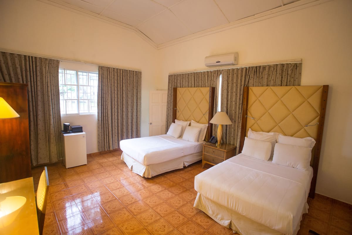 Standard Room | Premium bedding, desk, iron/ironing board, rollaway beds