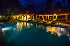 Piscina externa