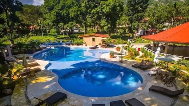 Outdoor pool - Auberge Villa Cana (Plaine-du-Nord)