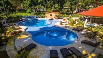 Alberca al aire libre