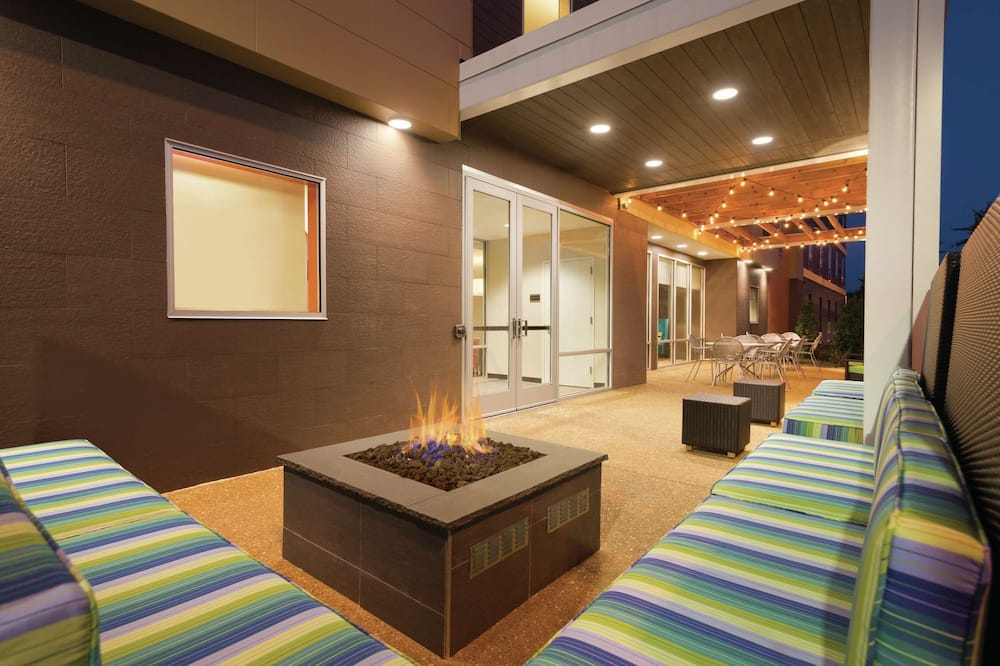 Home2 Suites by Hilton St. Louis/Forest Park
