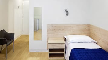 Einzelzimmer | Schreibtisch, kostenloses WLAN, Bettwäsche