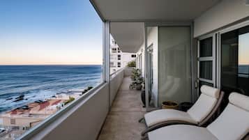 Apartment, 2 Bedrooms | Terrace/patio