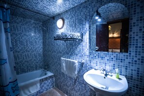 Shower, free toiletries, hair dryer, towels - Dar Tahri (Fes)