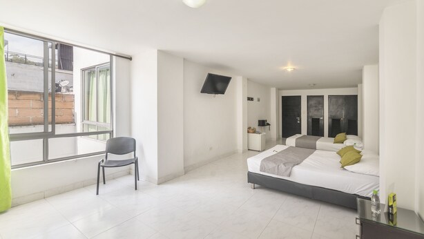Habitación con 2 camas individuales, 2 camas individuales | Ropa de cama hipoalergénica, wifi gratis y ropa de cama