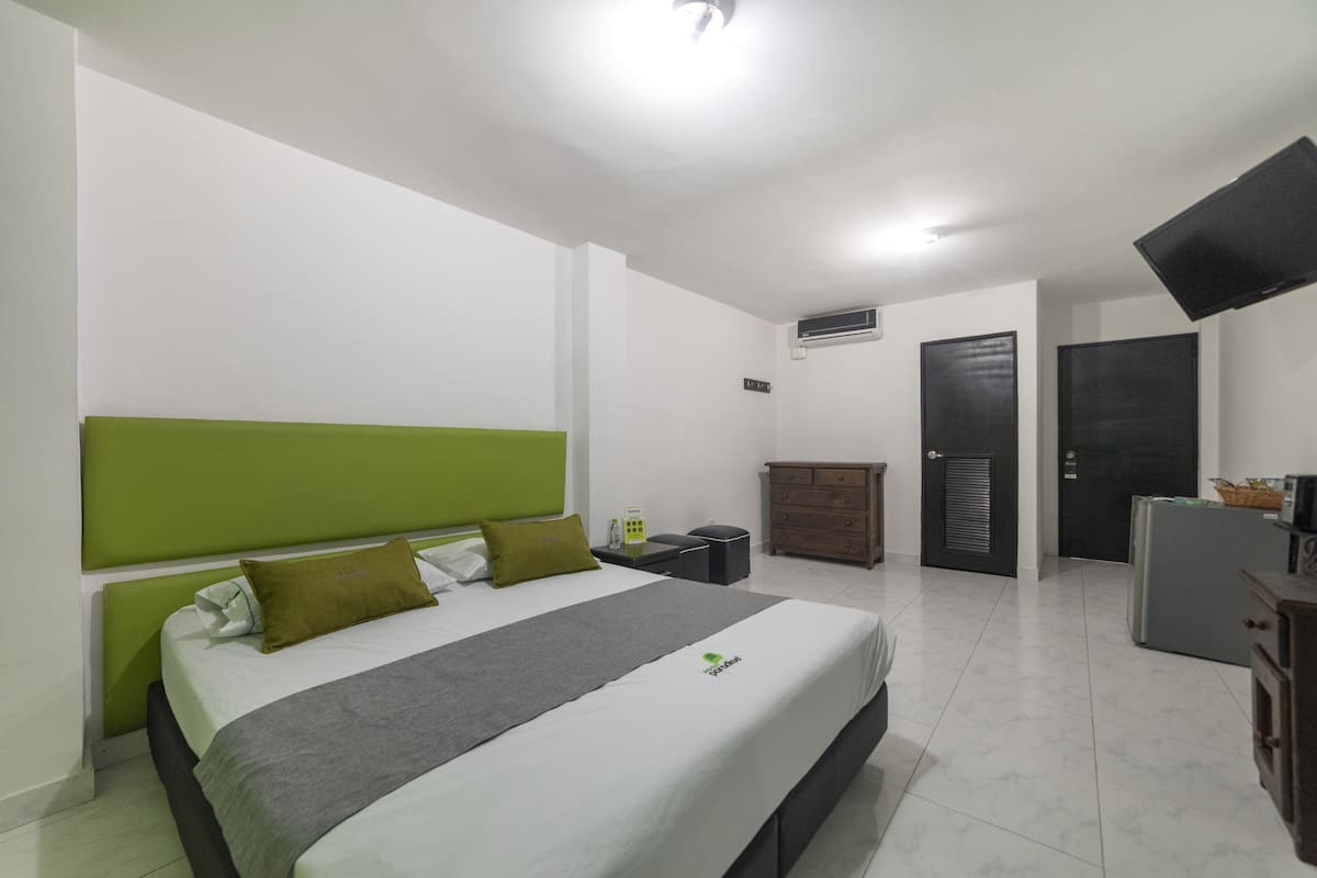 Habitación doble, 1 cama doble | Ropa de cama hipoalergénica, wifi gratis, ropa de cama