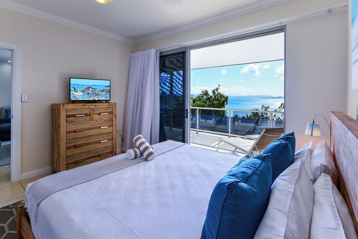 Blue Water Views 4