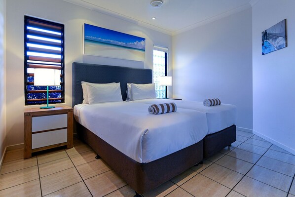 Anchorage 16 | Individually decorated, individually furnished, iron/ironing board - Hamilton Island Holiday Homes (Whitsundays)
