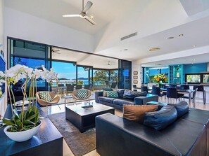 The Edge 13 | Living area - Hamilton Island Holiday Homes (Whitsundays)
