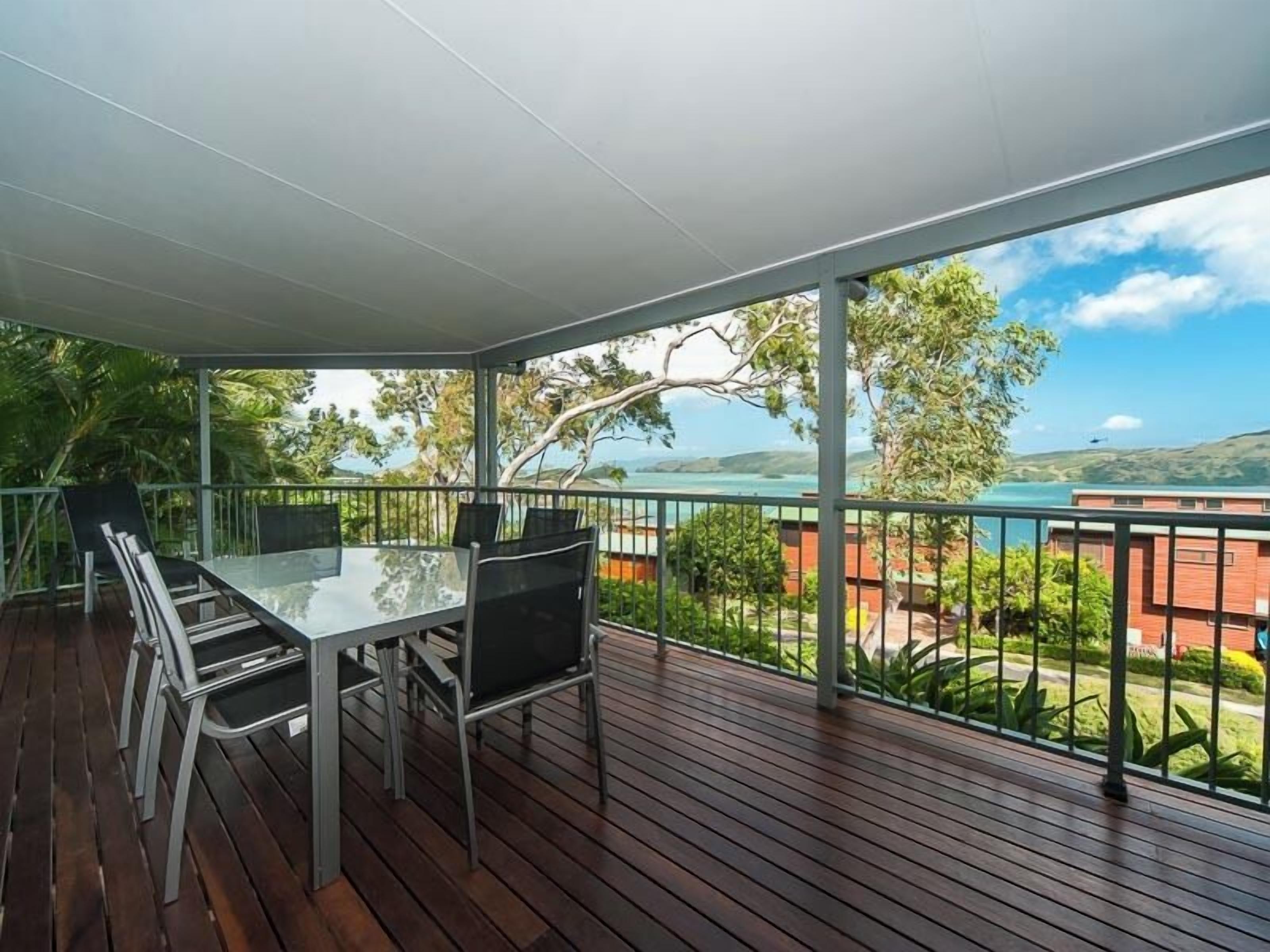 Heliconia Grove 3 | Terrace/patio