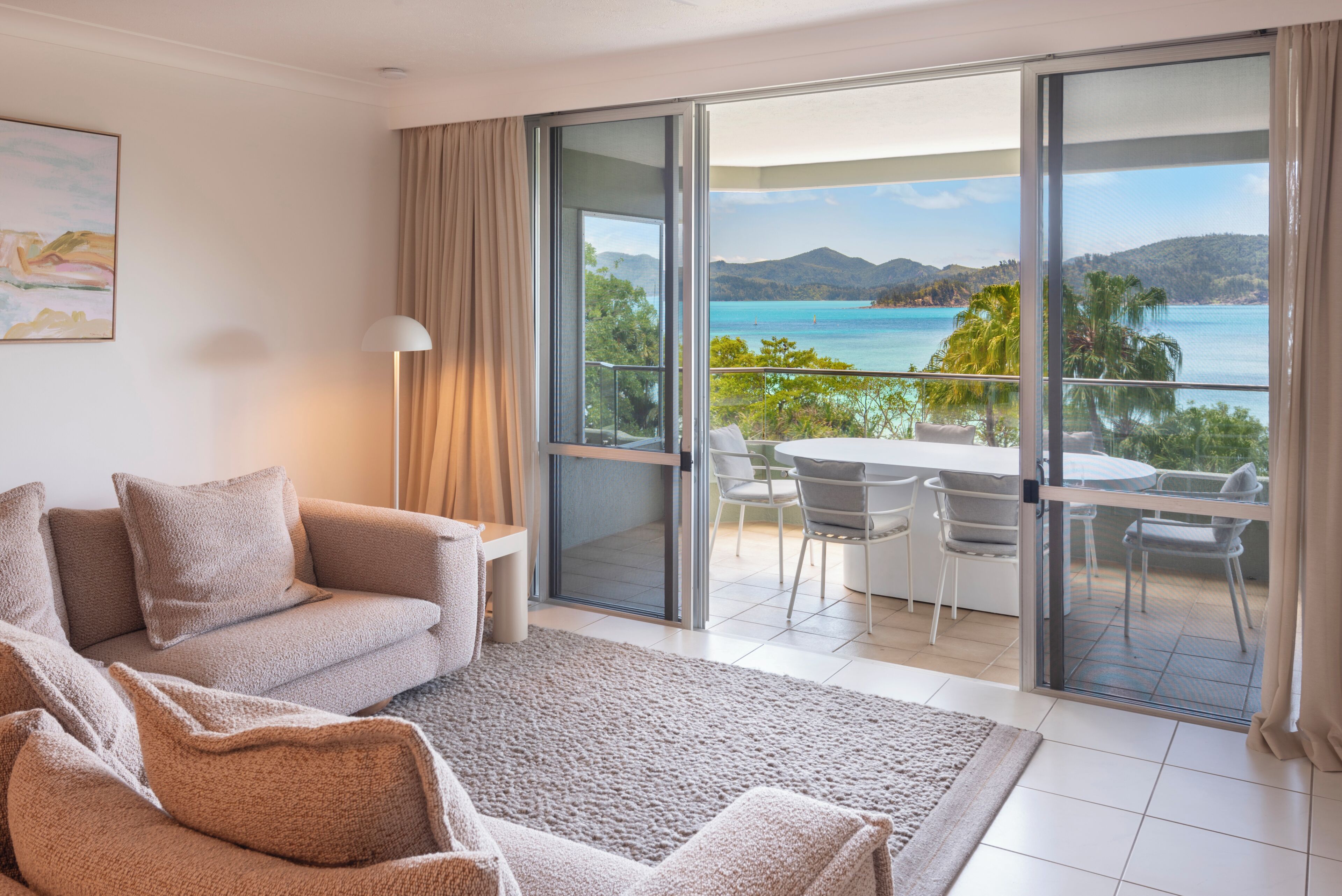 Lagoon Lodge 106 | Living area