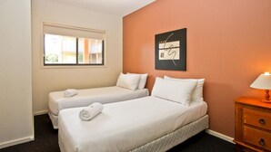 Unclassified image, 4 of 19, button - Cosmopolitan Apartments (Hamilton)