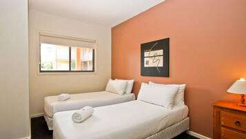 Apartment, 3 Bedrooms | 3 bedrooms, iron/ironing board, cots/infant beds, rollaway beds