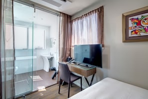 Mini Disco Double | Roupas de cama premium, cofres nos quartos, escrivaninha