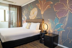 Premium bedding, in-room safe, desk, blackout curtains - 57 Hotel (Surry Hills)